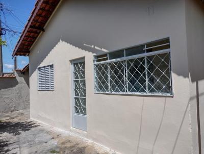 Casa para Venda, em Mogi Mirim, bairro Bairro Tucura, 4 dormitórios, 2 banheiros, 1 suíte